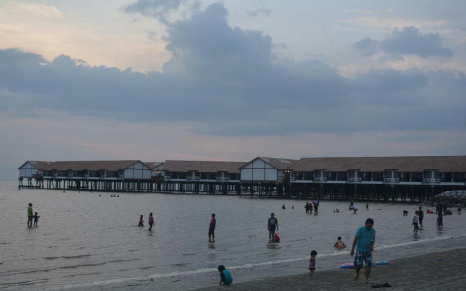 Cozy Seaview Glory Beach Resort Anc Port Dickson Buitenkant foto