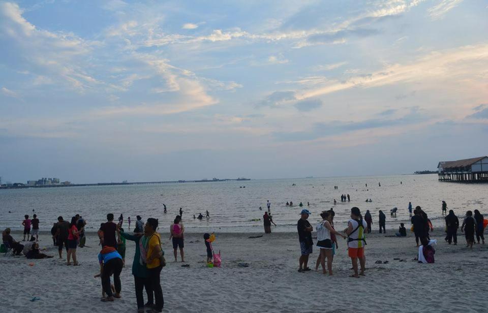 Cozy Seaview Glory Beach Resort Anc Port Dickson Buitenkant foto