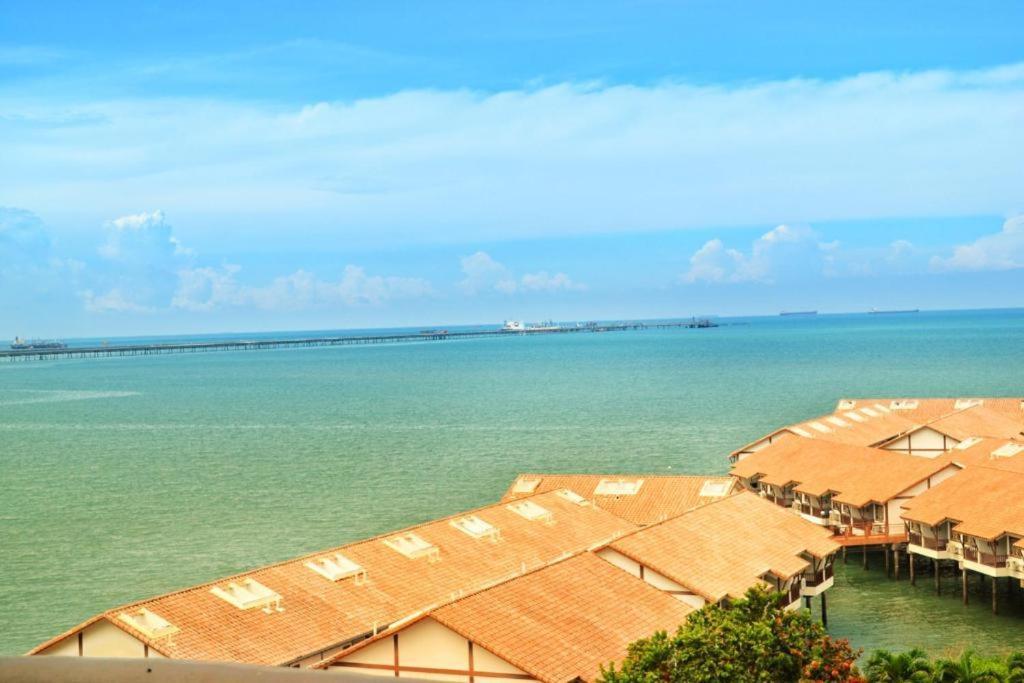 Cozy Seaview Glory Beach Resort Anc Port Dickson Buitenkant foto