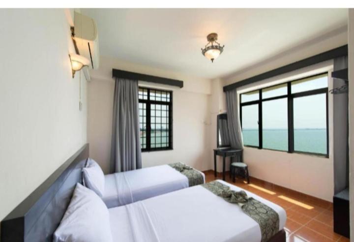 Cozy Seaview Glory Beach Resort Anc Port Dickson Buitenkant foto