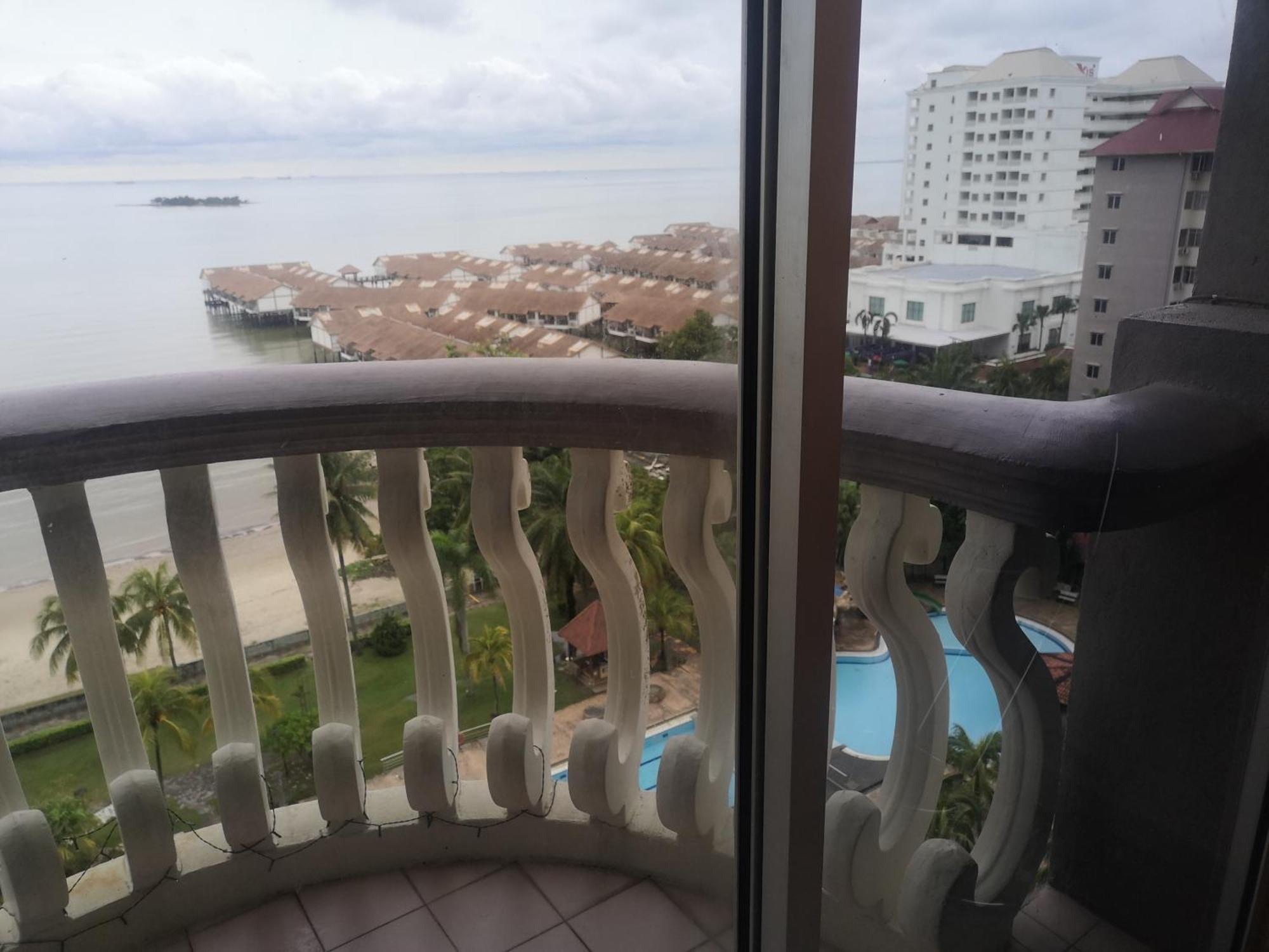 Cozy Seaview Glory Beach Resort Anc Port Dickson Buitenkant foto