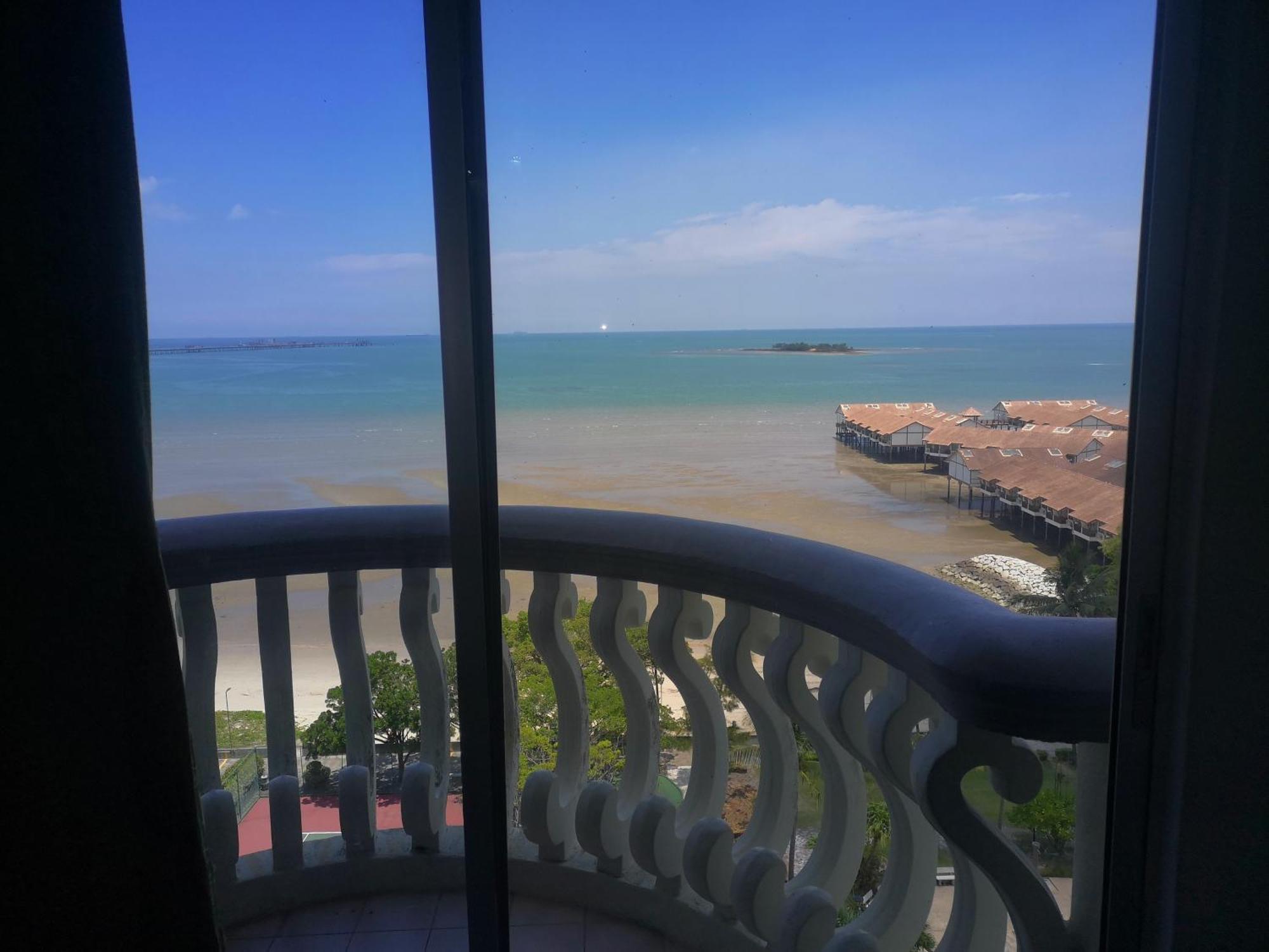 Cozy Seaview Glory Beach Resort Anc Port Dickson Buitenkant foto